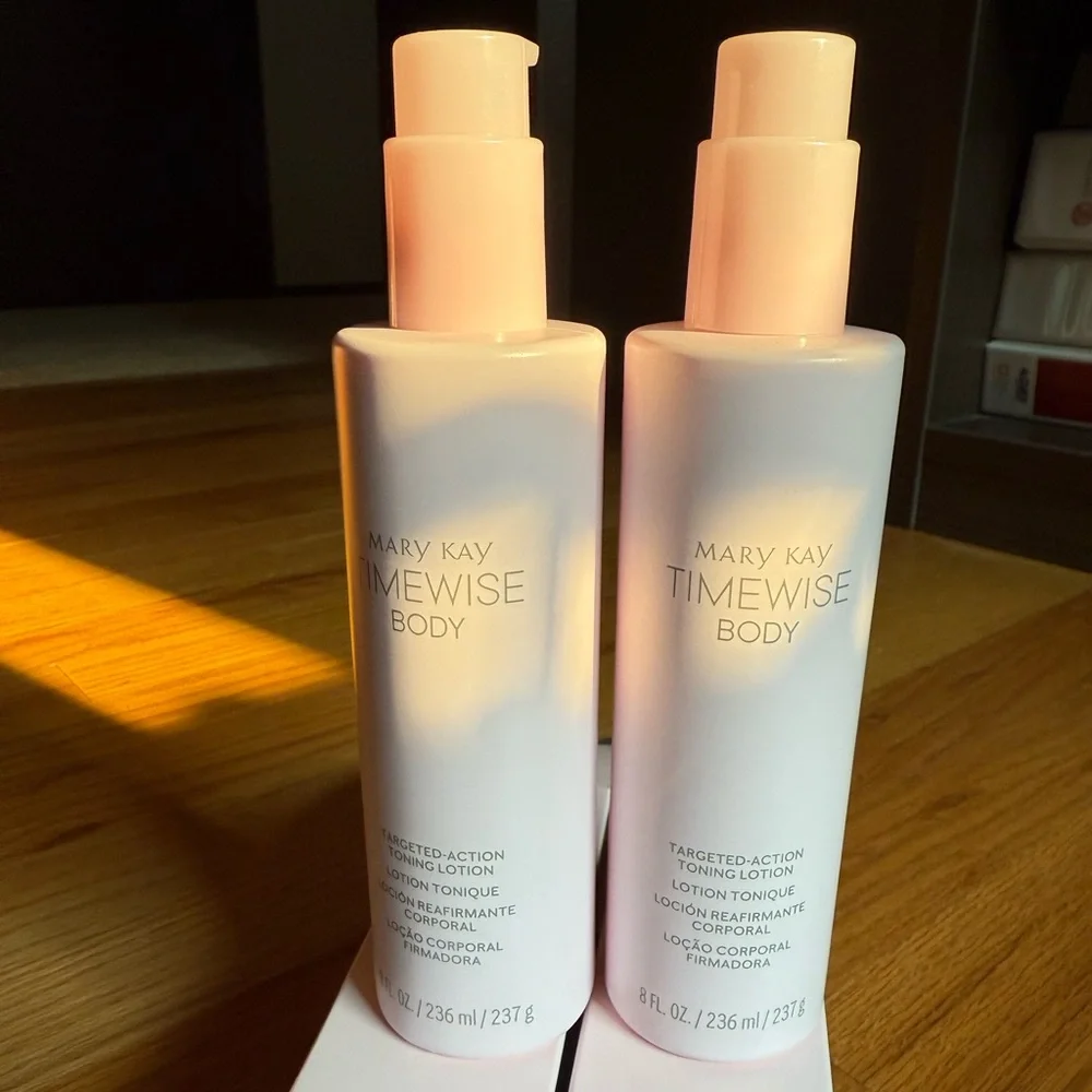 Mary Kay TimeWise® Targeted-Action® Toning Lotion set of 2 - Picture 4 of 5